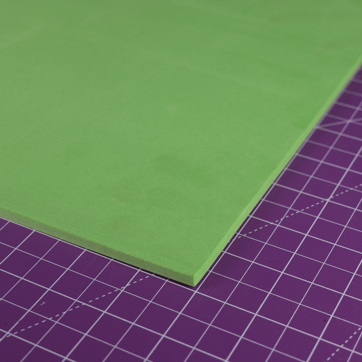 EVA foam 65 kg/m3, 5 mm zelená - 100x50 cm